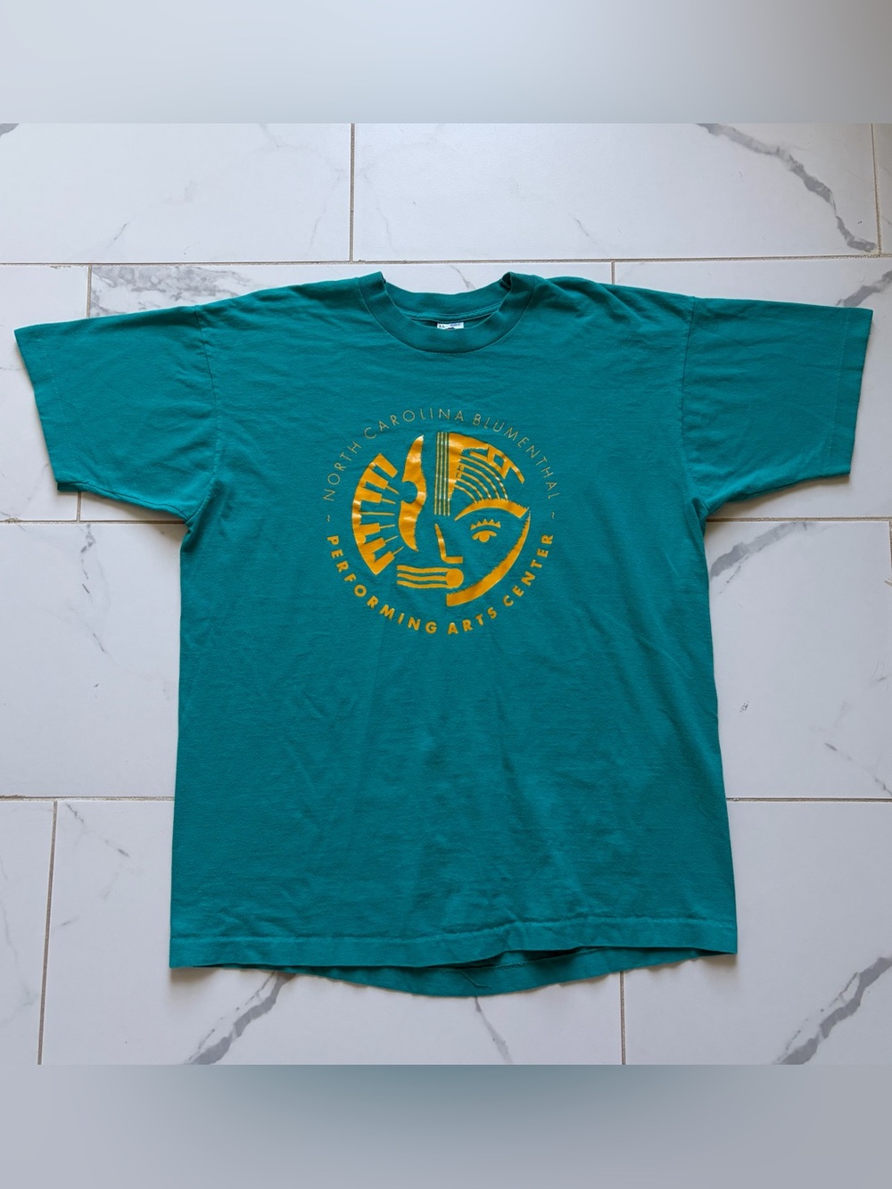 Vintage 1990s 90s Charlotte NC Blumenthal Performing Arts Center T Shirt Tee XL